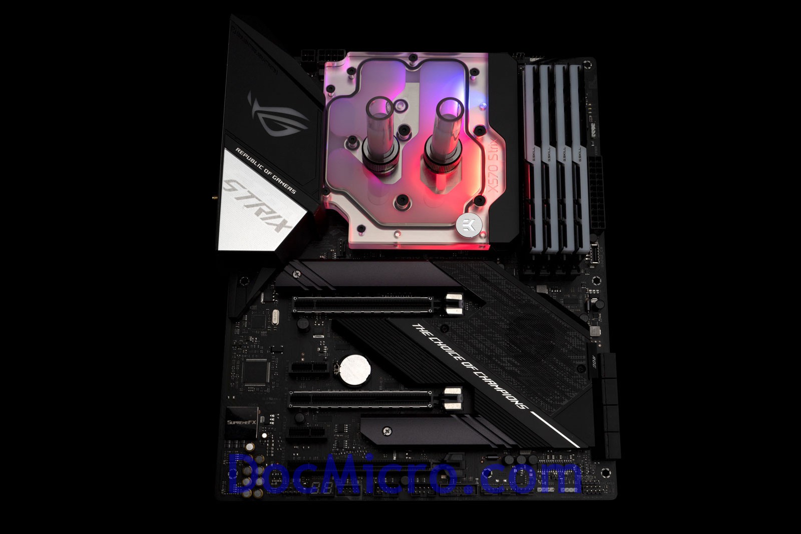 EK-Quantum Momentum ROG Strix X570-E D-RGB - Plexi - EK Water 